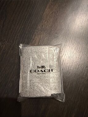 Coach Flap CC smooth leather